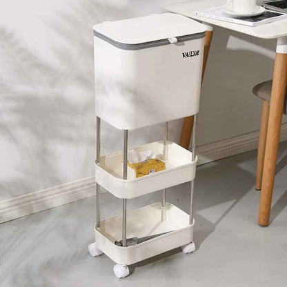 رفوف المطبخ وسلال القمامة